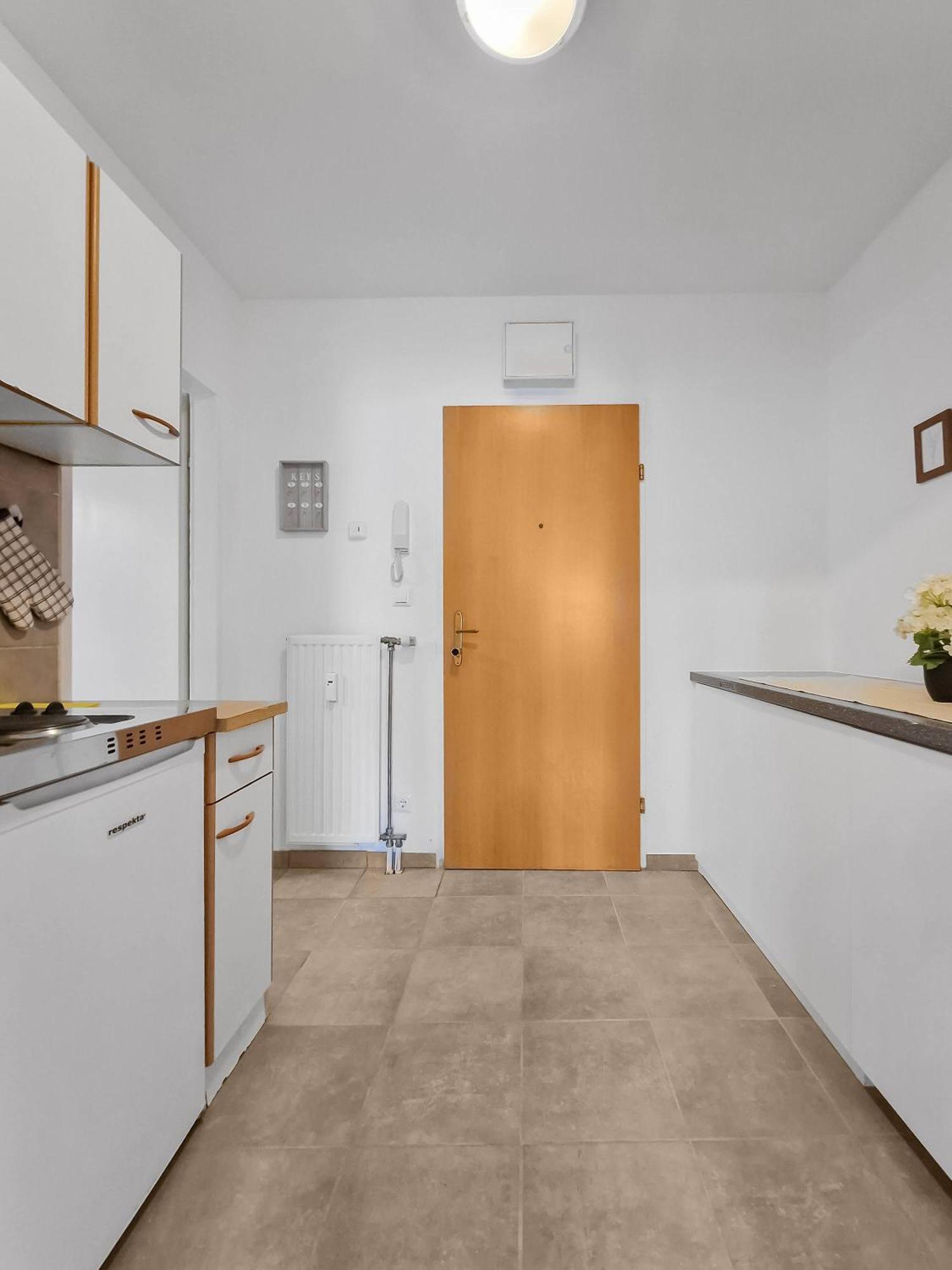 Apartment View 2 Bedroom For 4 *